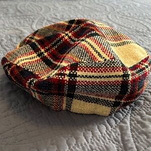 Wave of the Irish Plaid Beret for Women